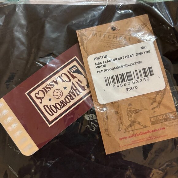 NBA FLASHPOINT HEAT DWAYNE WADE TSHIRT - MEDIUM - NWT - Picture 2 of 3